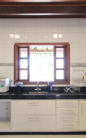 Casa à venda com 370m², 5 quartos e 8 vagasCozinha