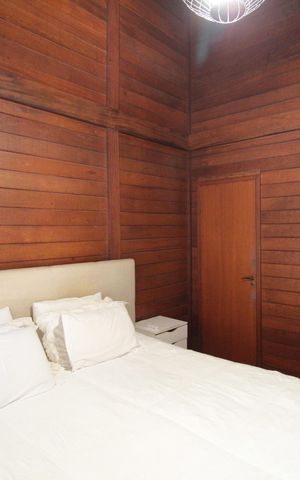 Casa à venda com 370m², 5 quartos e 8 vagasQuarto 1