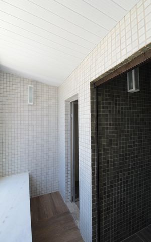 Casa à venda com 370m², 5 quartos e 8 vagasÁrea Externa