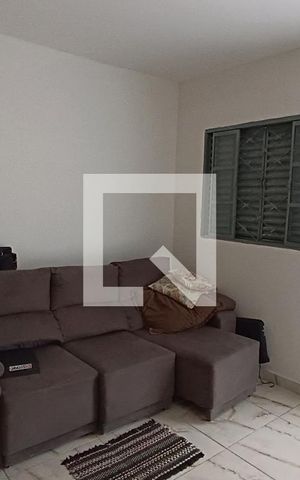 Casa para alugar com 50m², 1 quarto e 1 vaga