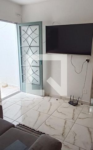 Casa para alugar com 50m², 1 quarto e 1 vaga