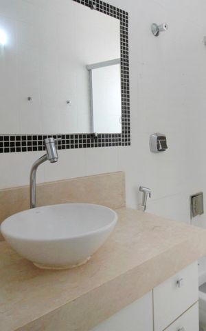 Apartamento à venda com 67m², 3 quartos e 1 vagaBanheiro Social