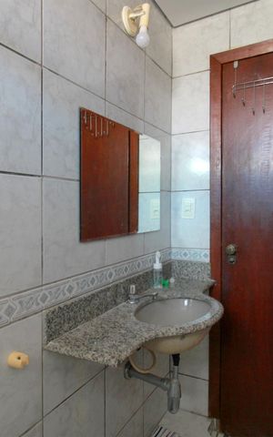 Apartamento à venda com 200m², 3 quartos e 1 vagaBanheiro da Suíte