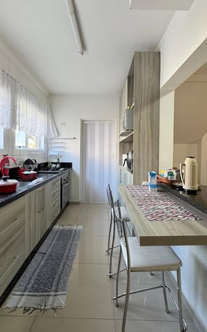 Casa de condomínio à venda com 270m², 3 quartos e 3 vagasCozinha