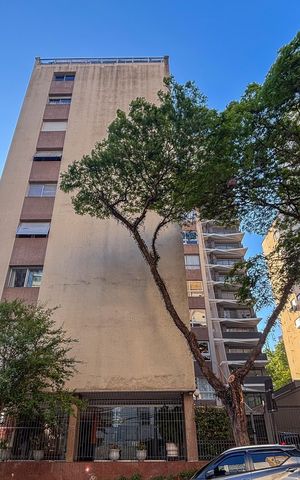 Apartamento à venda com 130m², 3 quartos e 1 vagaFachada