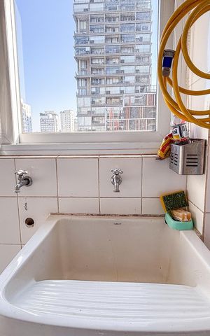 Apartamento à venda com 130m², 3 quartos e 1 vagaÁrea de Serviço