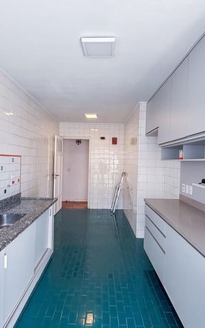 Apartamento à venda com 130m², 3 quartos e 1 vagaCozinha
