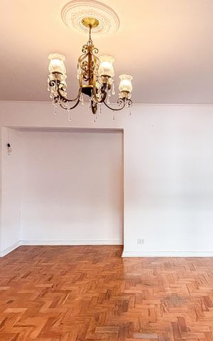Apartamento à venda com 130m², 3 quartos e 1 vagaSala