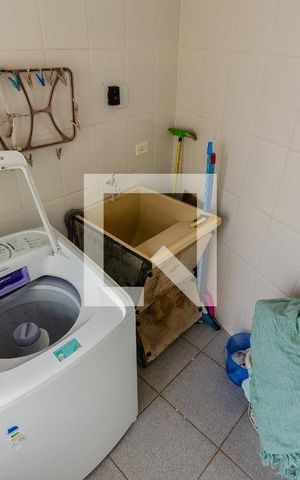 Casa à venda com 148m², 3 quartos e 1 vaga