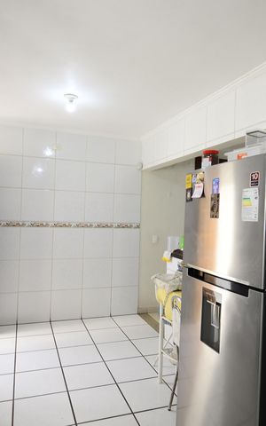 Casa à venda com 180m², 4 quartos e 10 vagasCozinha