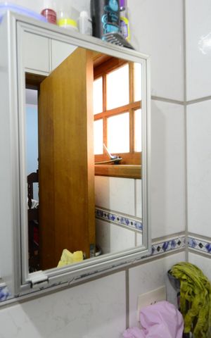 Casa à venda com 180m², 4 quartos e 10 vagasBanheiro da Suíte 2