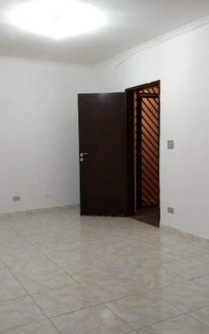 Casa à venda com 100m², 3 quartos e 2 vagas