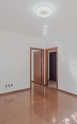 Casa à venda com 336m², 4 quartos e 4 vagasSala 3