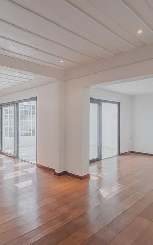 Casa à venda com 336m², 4 quartos e 4 vagasSala 1