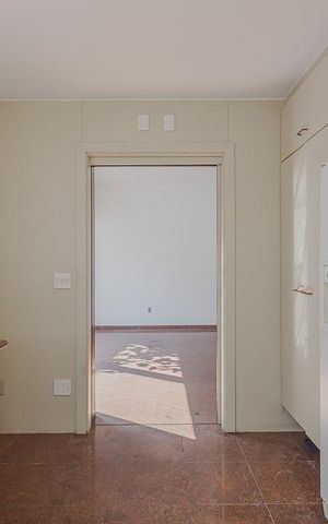 Casa à venda com 336m², 4 quartos e 4 vagasCozinha