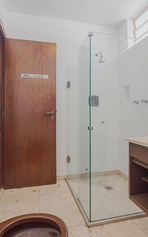 Casa à venda com 336m², 4 quartos e 4 vagasBanheiro 2