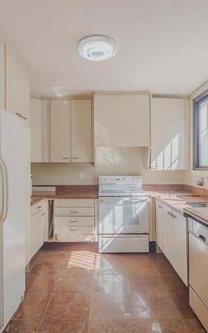 Casa à venda com 336m², 4 quartos e 4 vagasCozinha
