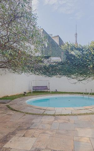 Casa à venda com 336m², 4 quartos e 4 vagasPiscina