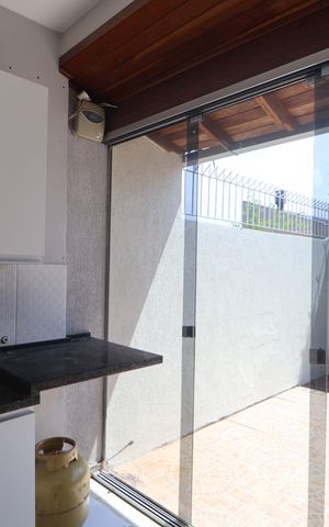 Casa à venda com 87m², 2 quartos e 1 vagaÁrea de Serviço