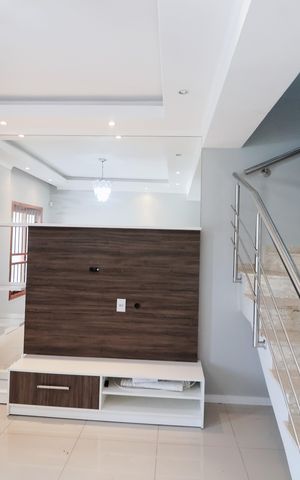 Casa à venda com 87m², 2 quartos e 1 vagaSala