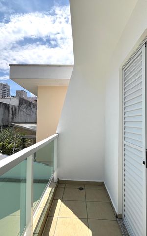 Casa à venda com 230m², 4 quartos e 4 vagas Casa à venda com 230m², 4 quartos e 4 vagasVaranda do Quarto 4