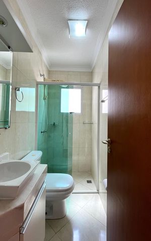 Casa à venda com 230m², 4 quartos e 4 vagas Casa à venda com 230m², 4 quartos e 4 vagasBanheiro Social