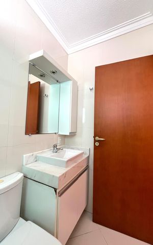 Casa à venda com 230m², 4 quartos e 4 vagas Casa à venda com 230m², 4 quartos e 4 vagasBanheiro da Suíte 2
