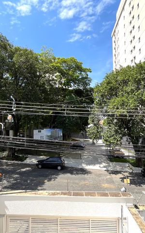 Casa à venda com 230m², 4 quartos e 4 vagas Casa à venda com 230m², 4 quartos e 4 vagasVista da Suíte 1