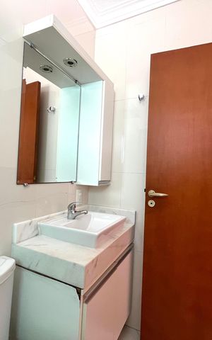Casa à venda com 230m², 4 quartos e 4 vagas Casa à venda com 230m², 4 quartos e 4 vagasBanheiro da Suíte 2
