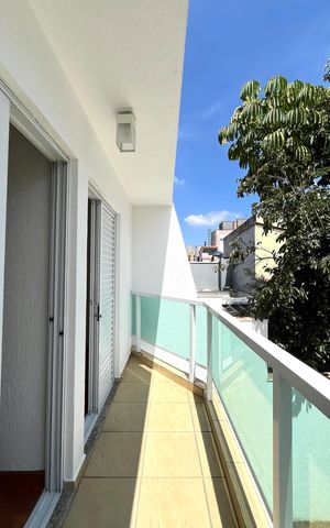 Casa à venda com 230m², 4 quartos e 4 vagas Casa à venda com 230m², 4 quartos e 4 vagasVaranda do Quarto 3