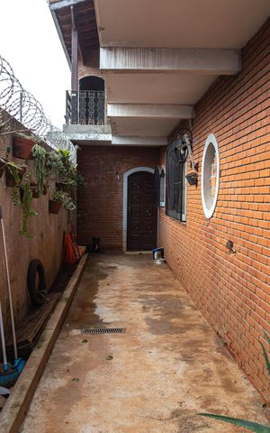 Casa à venda com 162m², 4 quartos e 2 vagasÁrea Externa