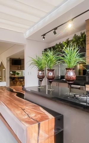 Casa à venda com 290m², 3 quartos e 4 vagas Casa à venda com 290m², 3 quartos e 4 vagasÁrea comum - Churrasqueira