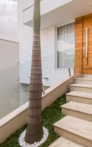 Casa à venda com 290m², 3 quartos e 4 vagas Casa à venda com 290m², 3 quartos e 4 vagasEntrada