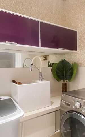 Casa à venda com 290m², 3 quartos e 4 vagas Casa à venda com 290m², 3 quartos e 4 vagasÁrea de Serviço