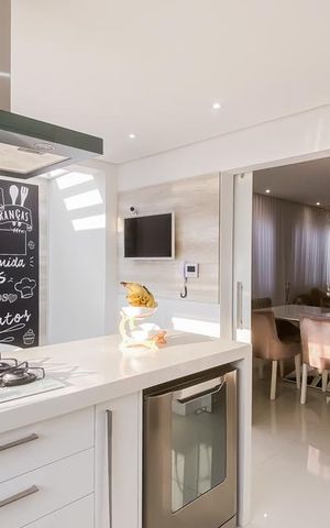 Casa à venda com 290m², 3 quartos e 4 vagas Casa à venda com 290m², 3 quartos e 4 vagasCozinha