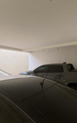 Casa à venda com 290m², 3 quartos e 4 vagas Casa à venda com 290m², 3 quartos e 4 vagasGaragem