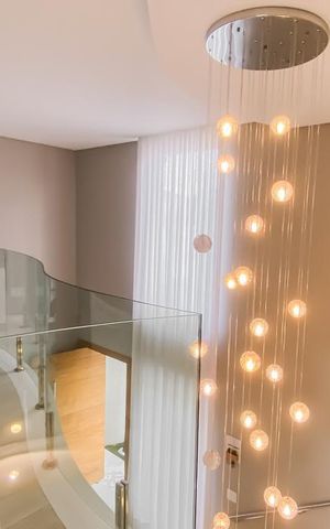 Casa à venda com 290m², 3 quartos e 4 vagas Casa à venda com 290m², 3 quartos e 4 vagasCorredor