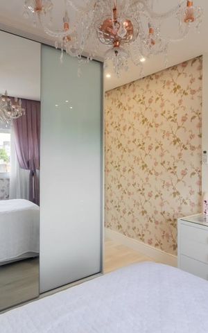 Casa à venda com 290m², 3 quartos e 4 vagas Casa à venda com 290m², 3 quartos e 4 vagasSuite 2