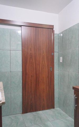Casa à venda com 180m², 2 quartos e 3 vagas Casa à venda com 180m², 2 quartos e 3 vagasBanheiro