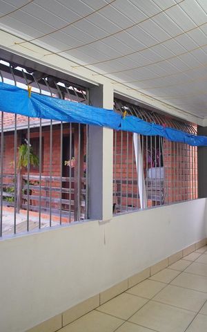 Casa à venda com 180m², 2 quartos e 3 vagas Casa à venda com 180m², 2 quartos e 3 vagasVaranda