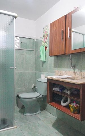 Casa à venda com 180m², 2 quartos e 3 vagas Casa à venda com 180m², 2 quartos e 3 vagasBanheiro