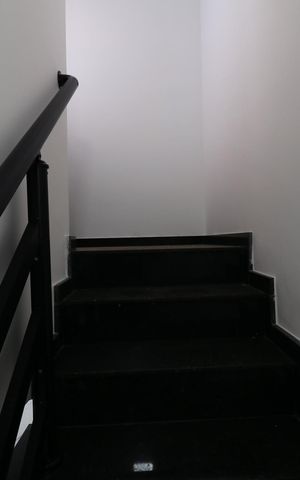 Apartamento para alugar com 115m², 2 quartos e 1 vagaEscada