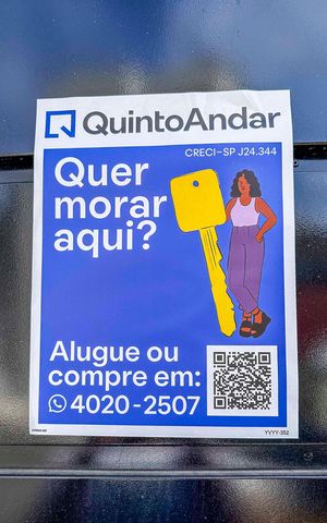 Apartamento para alugar com 115m², 2 quartos e 1 vaga Apartamento para alugar com 115m², 2 quartos e 1 vagaPlaca