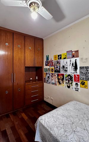 Casa à venda com 204m², 4 quartos e 3 vagas Casa à venda com 204m², 4 quartos e 3 vagasQuarto 3