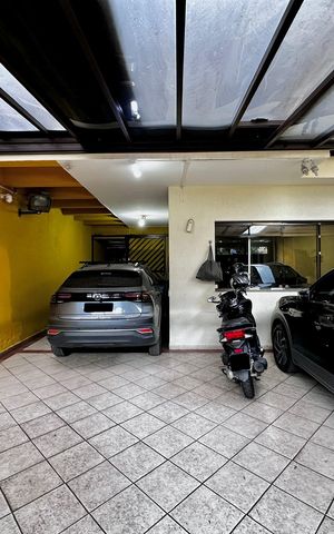 Casa à venda com 204m², 4 quartos e 3 vagas Casa à venda com 204m², 4 quartos e 3 vagasGaragem