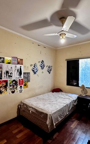 Casa à venda com 204m², 4 quartos e 3 vagas Casa à venda com 204m², 4 quartos e 3 vagasQuarto 3