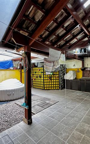 Casa à venda com 204m², 4 quartos e 3 vagas Casa à venda com 204m², 4 quartos e 3 vagasQuintal