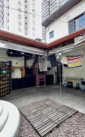 Casa à venda com 204m², 4 quartos e 3 vagas Casa à venda com 204m², 4 quartos e 3 vagasQuintal