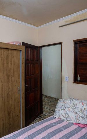 Casa à venda com 270m², 5 quartos e 2 vagasQuarto 1 Casa 2