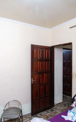 Casa à venda com 270m², 5 quartos e 2 vagasQuarto 2 Casa 2